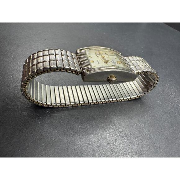 Vintage Helbros Ladies Quartz Silver Tone Tank Watch 377 Stretch Band 21mm - Picture 4 of 10